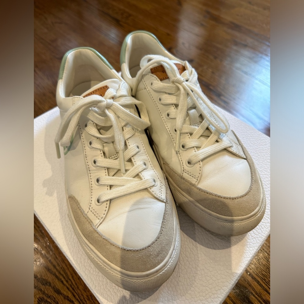 Tory Burch Leigh-T Logo Sneakers